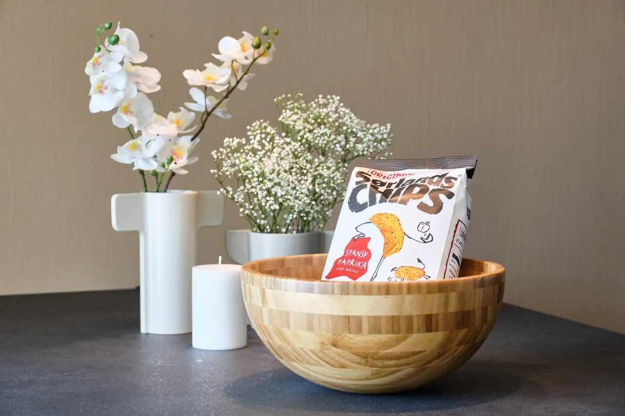 Sea-Kissed Elegance: Your Bergen City Retreat Apartment